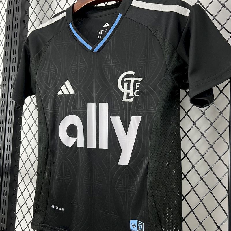 25-26 Charlotte black kid kit