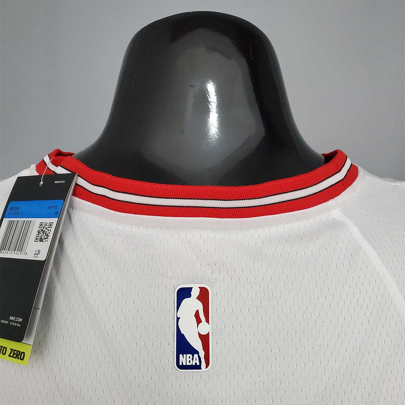 BALL#2 Chicago Bulls white