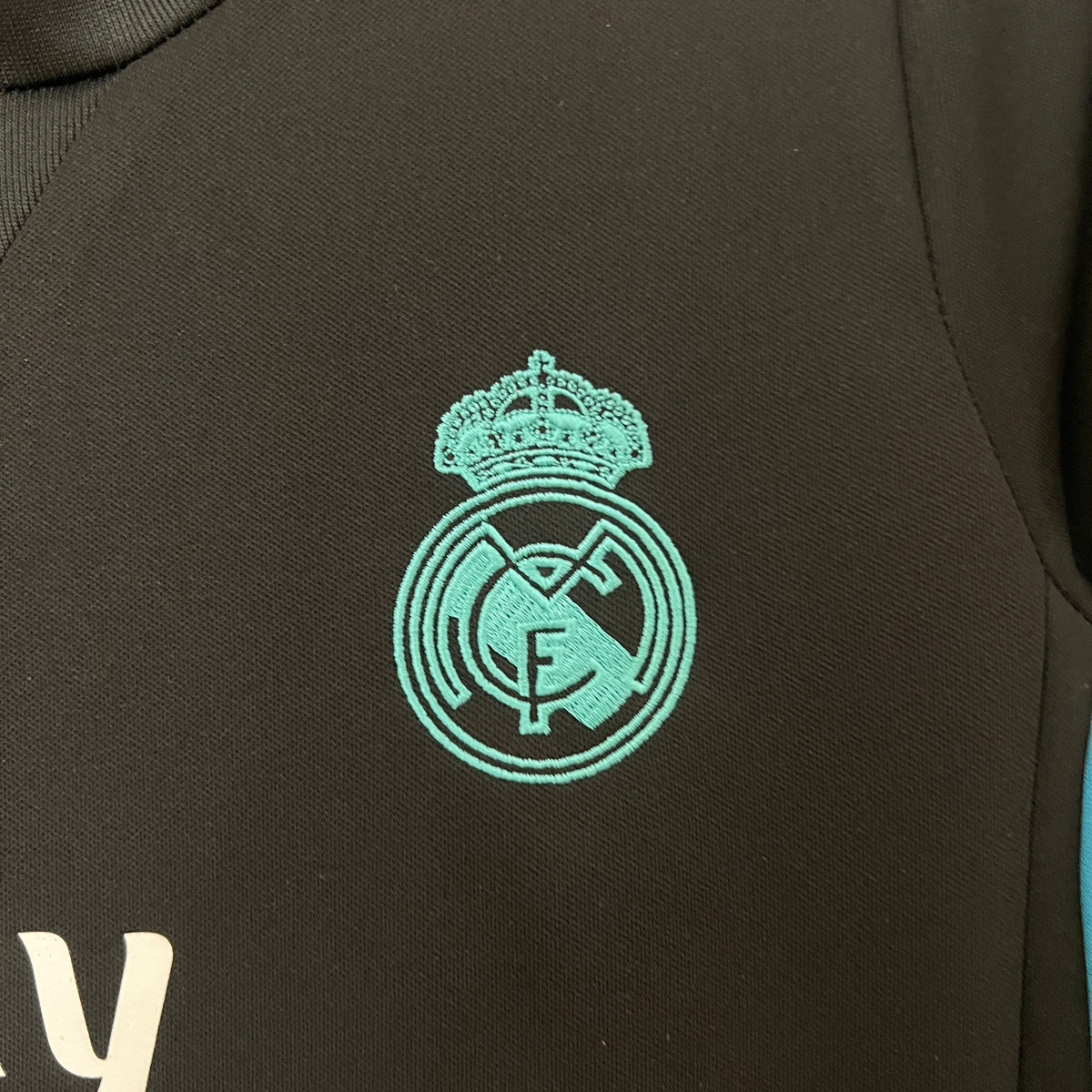 kids Real Madrid 17/18 away size: 16-28