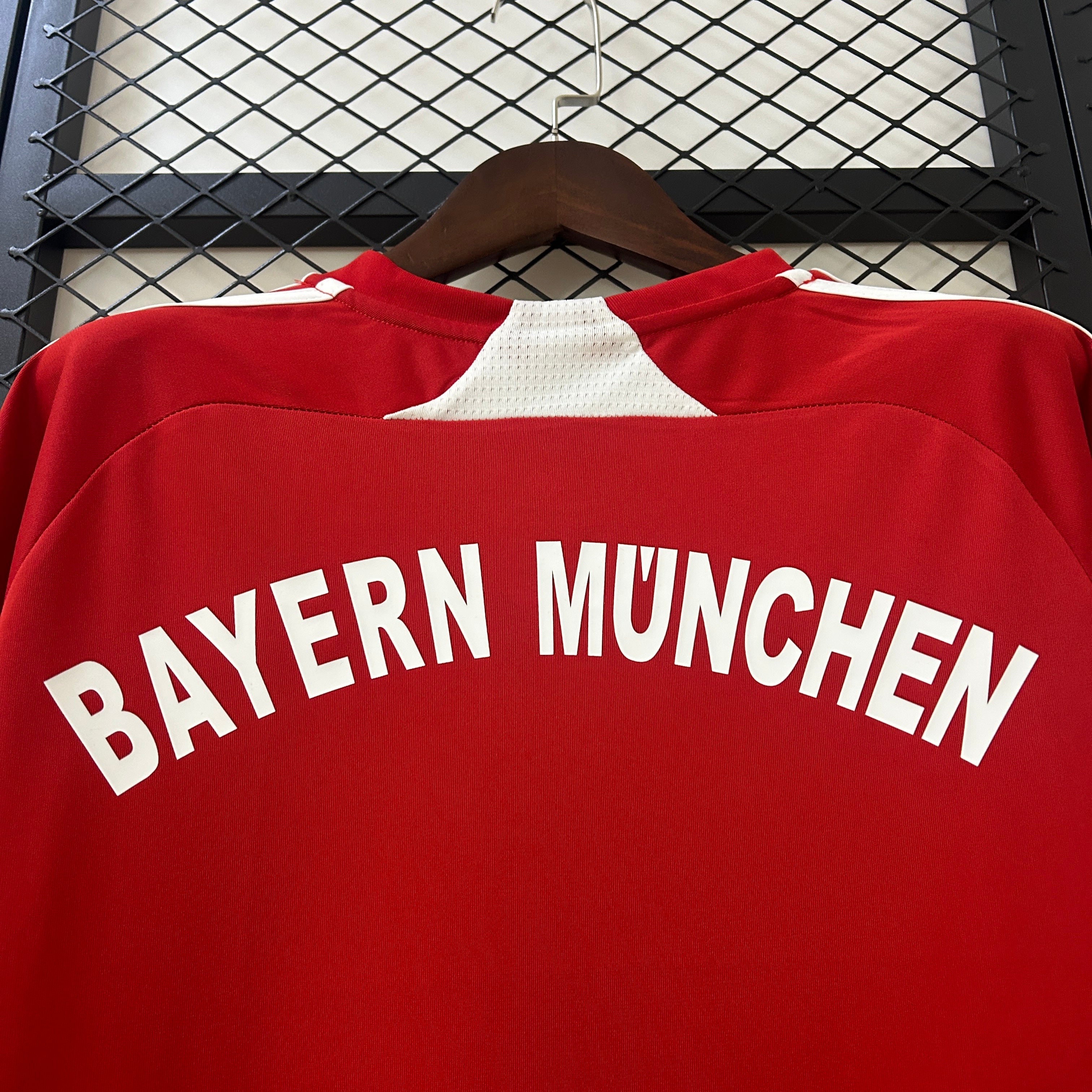 Retro Bayern 05/06 home S-XXL
