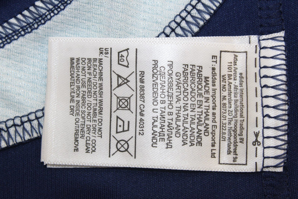 ARGENTINA 06 Version autentica/jugador — National Retro