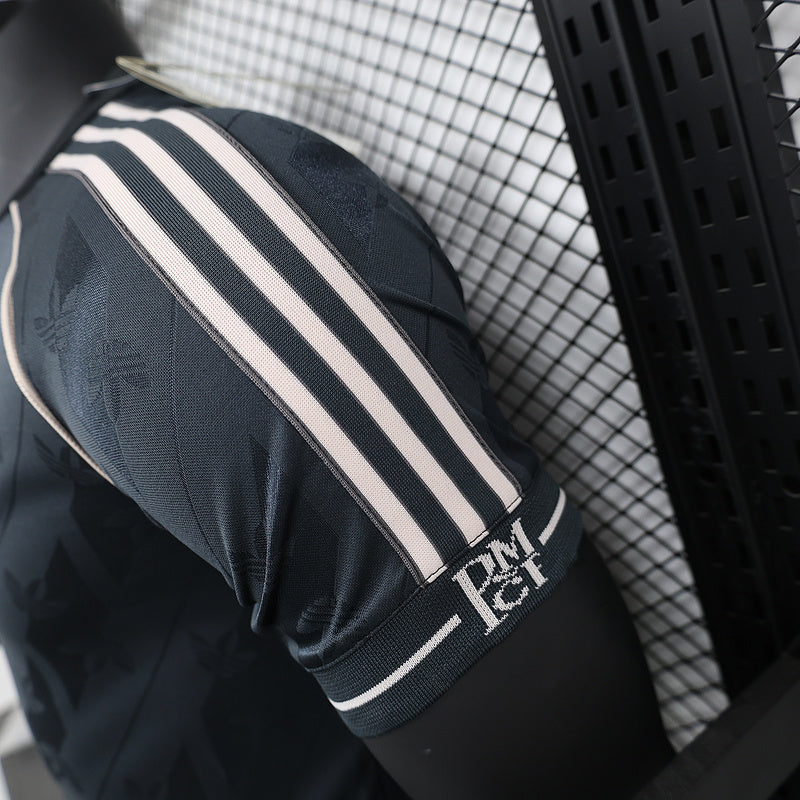 24-25 Real Madrid black retro model Player version jersey