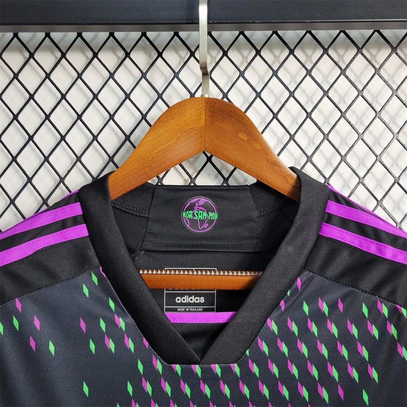 23-24 Bayern away