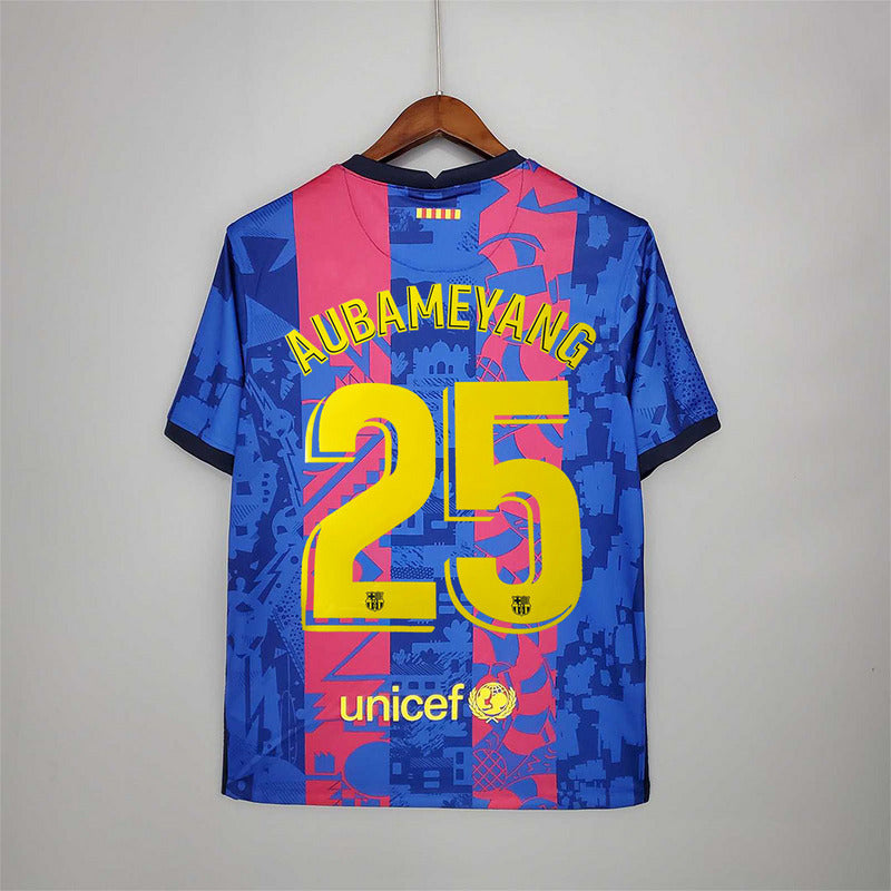 21-22 Barcelona third away
