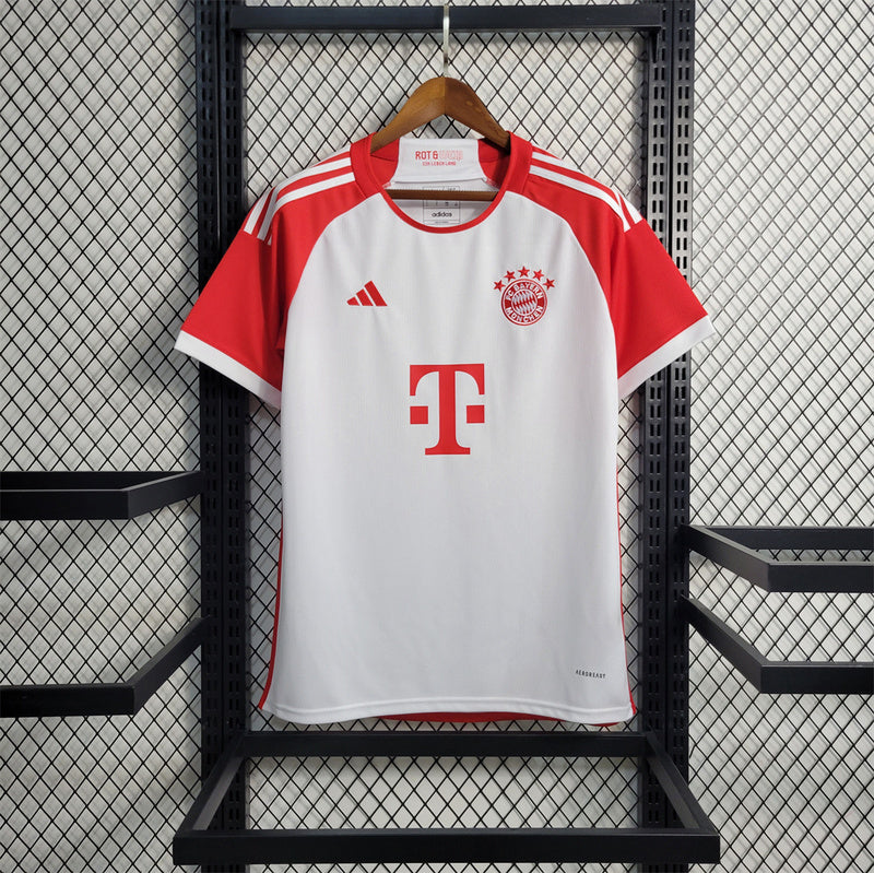 23-24 Bayern home