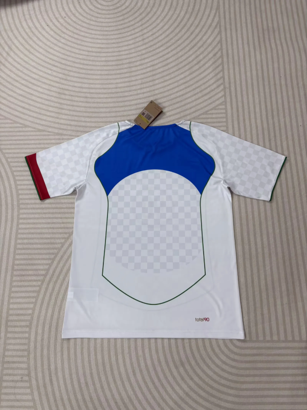 NIKE 90 white MODEL