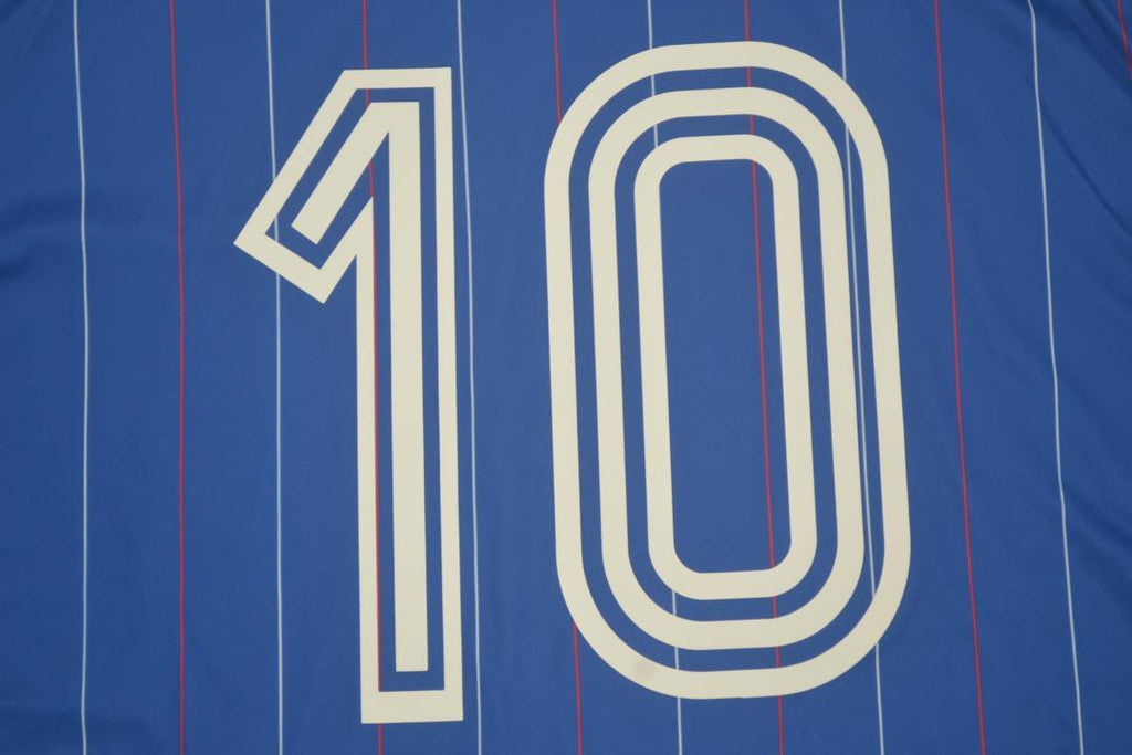FRANCE 1982 — National Retro