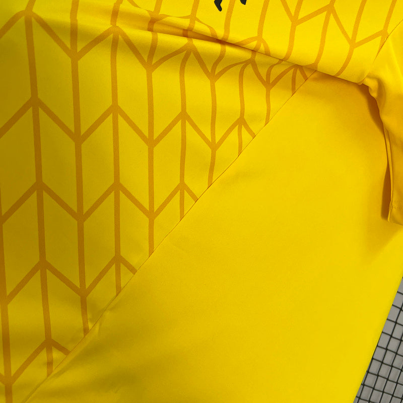 24-25 COLO COLO yellow goalkeeper jersey