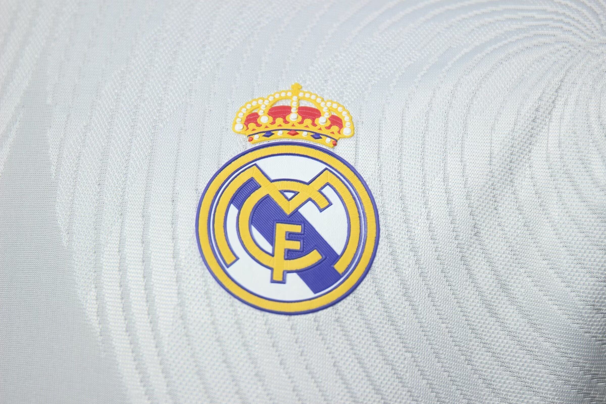 MADRID 21-25 Manga larga Version jugador — Club Retro