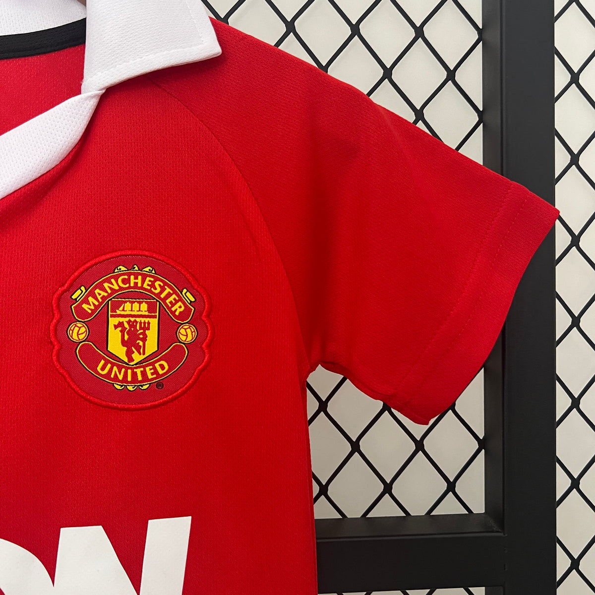 kids M-U 10/11 home size: 16-28