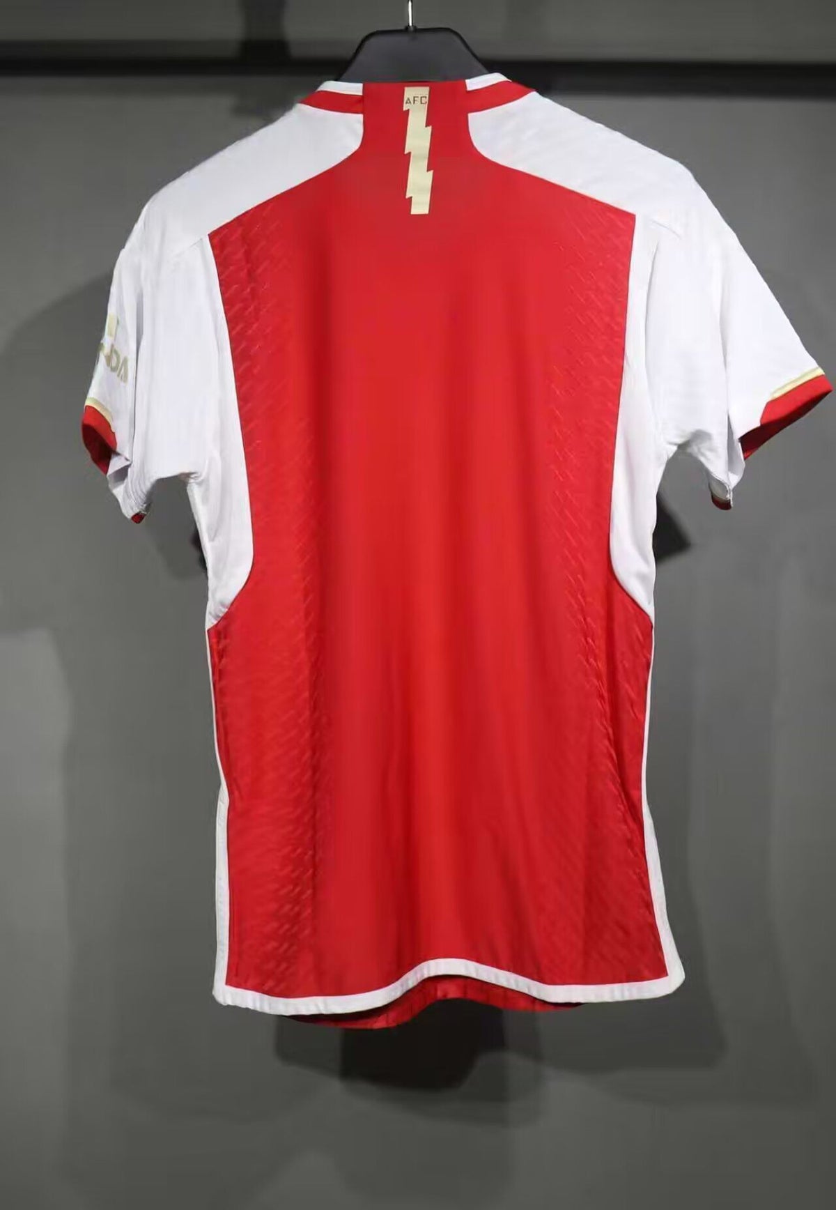 ARSENAL 23-24 Version autentica/jugador — Club Retro