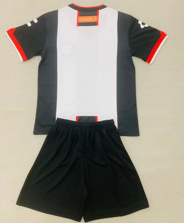 CUERVOS Kit infantil — Special Edition