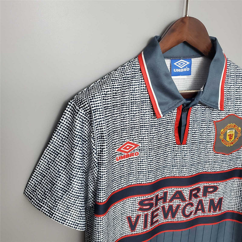 94-96 Manchester United away