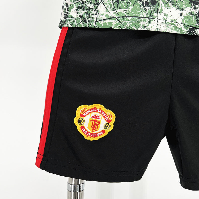 24-25 Manchester United green special edition kid kit