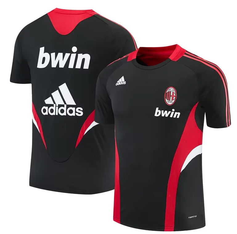 MILAN 08-09 Entrenamiento — Club Retro