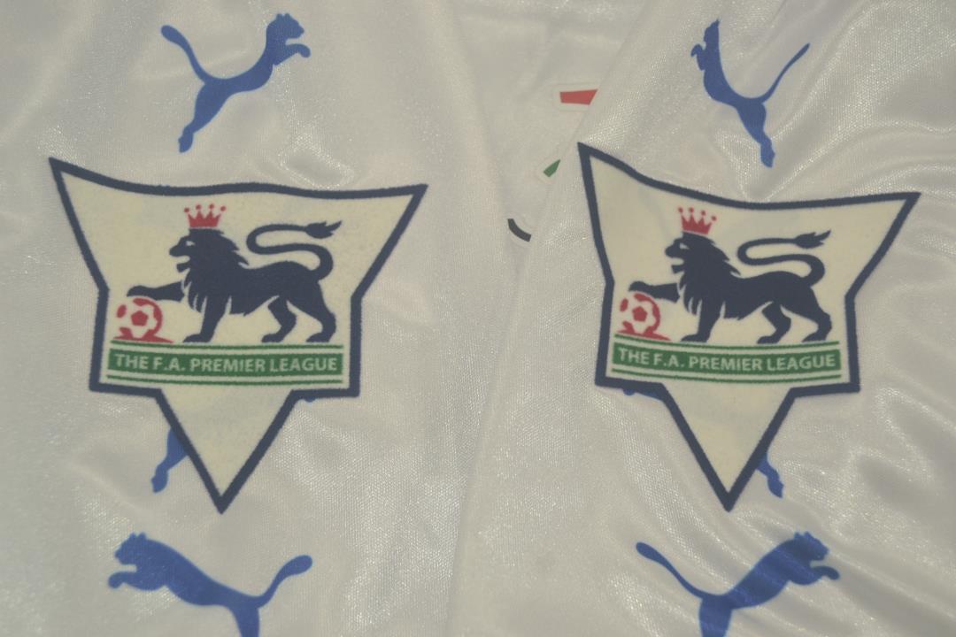 LEEDS UNITED 98-00 — Club Retro