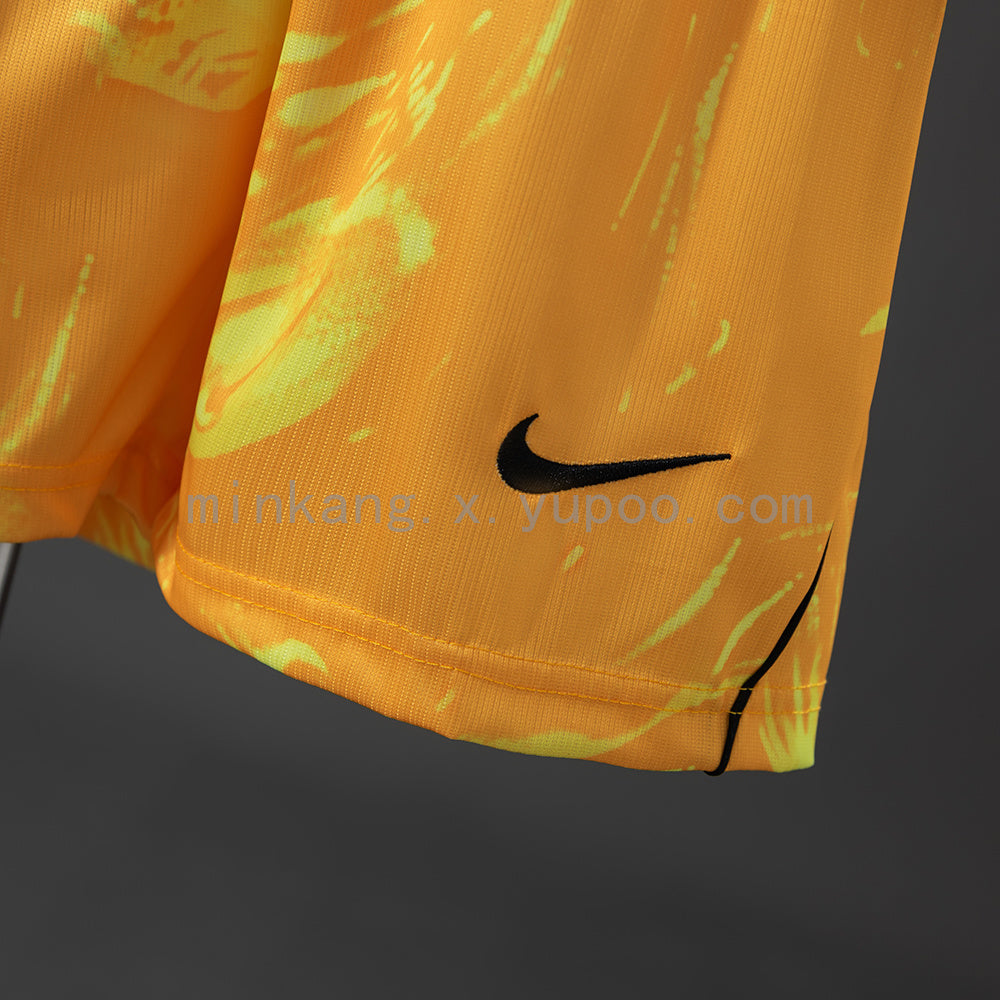 England 2026 GK Kids Kit Jersey - Yellow Size 16-28
