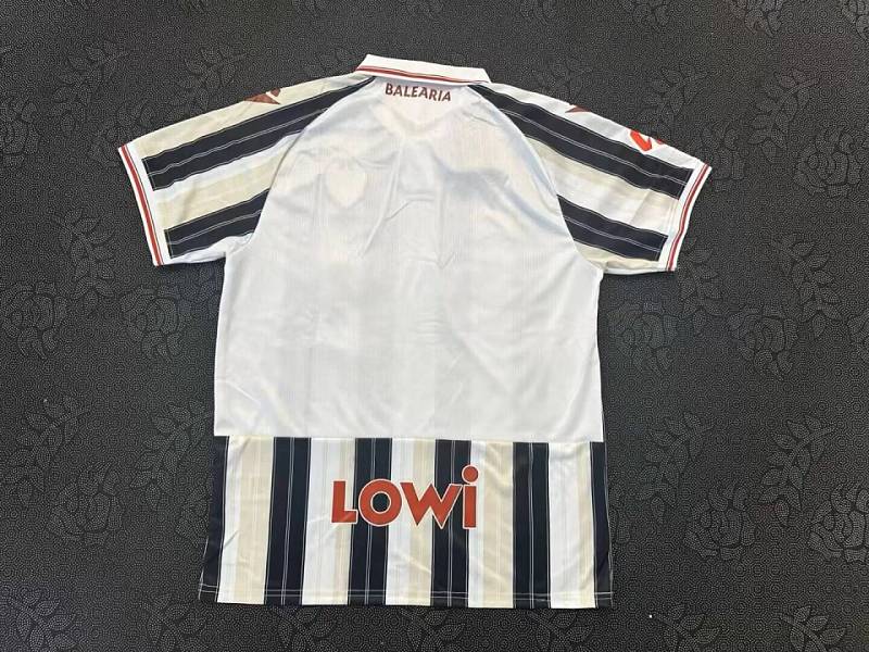 26-27 LLP Windbreaker S-2XL