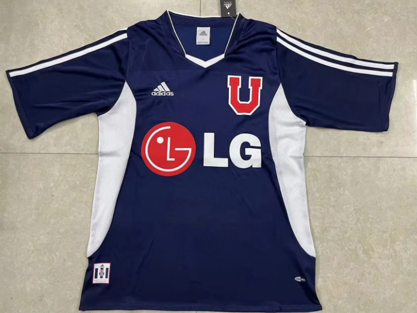 UNIVERSIDAD CHILE 03 — Club Retro