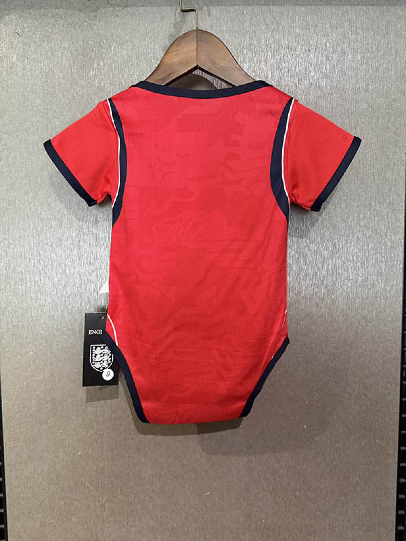 Baby England 2026 World Cup Away Size: 9 and 12