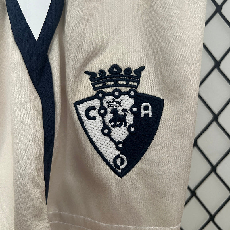 24-25 Osasuna away kid kit Size: 16-28