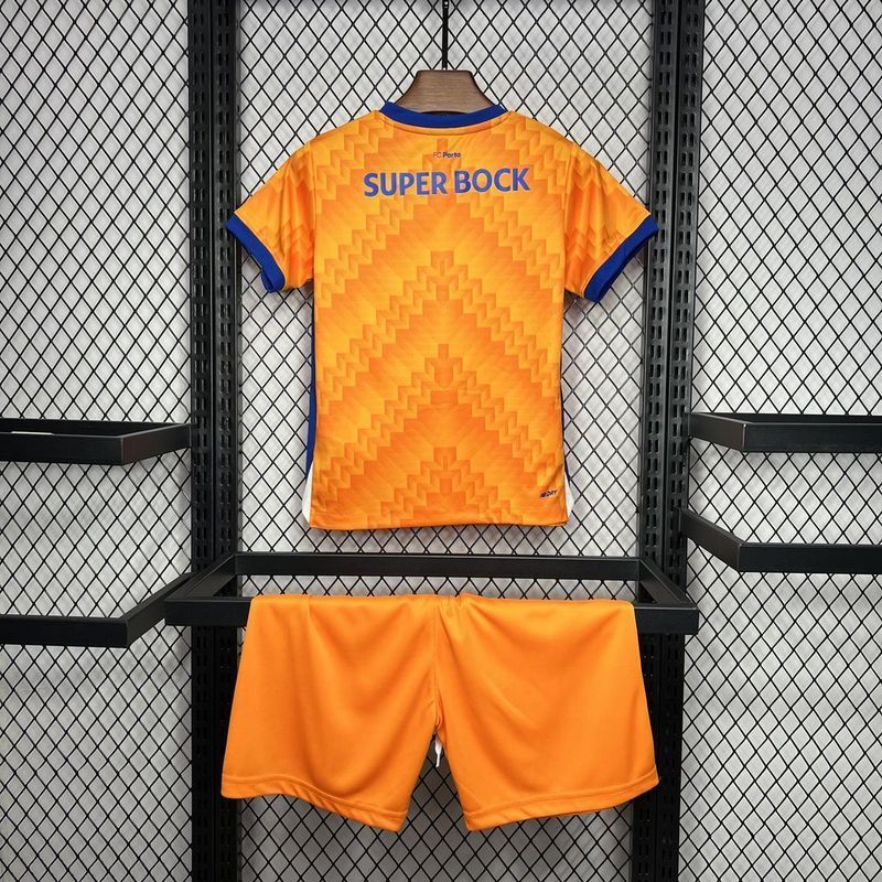 24-25 Porto away kid kit