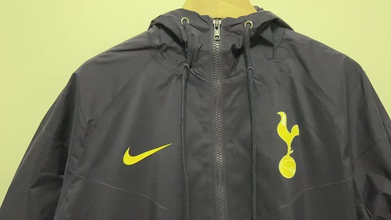 24-25 Tottenham Hotspur Dark blue windbreaker