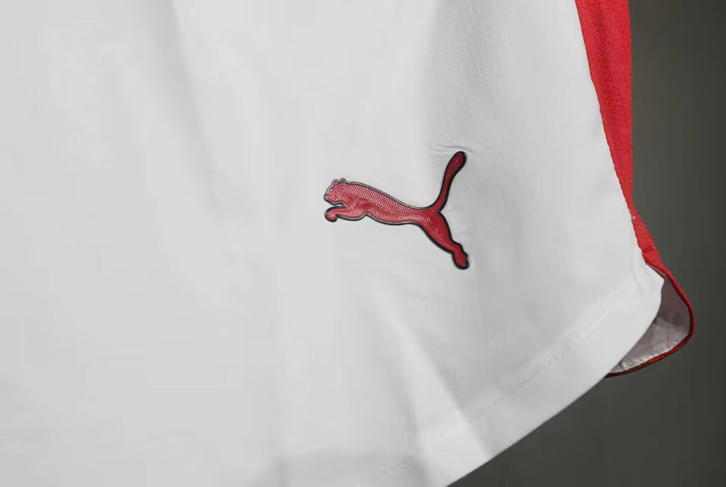 MILAN Pantalon corto Version autentica/jugador — Serie A