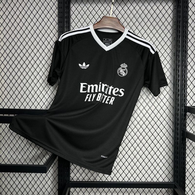 24-25 Real Madrid Black traing jersey