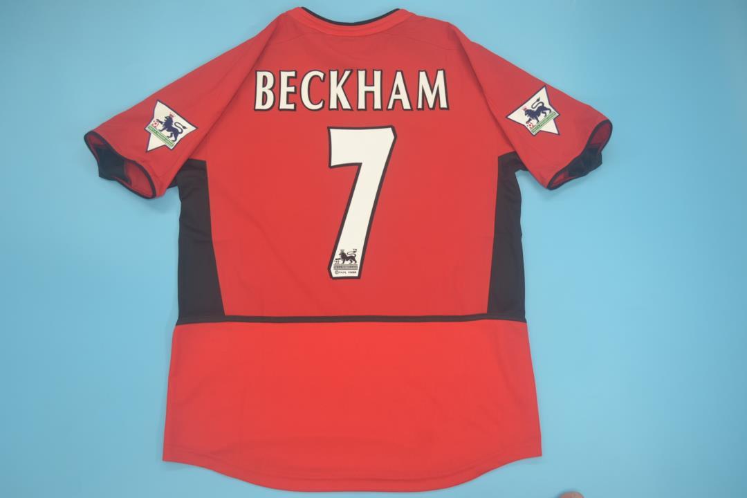 MANU 02-04 — Club Retro