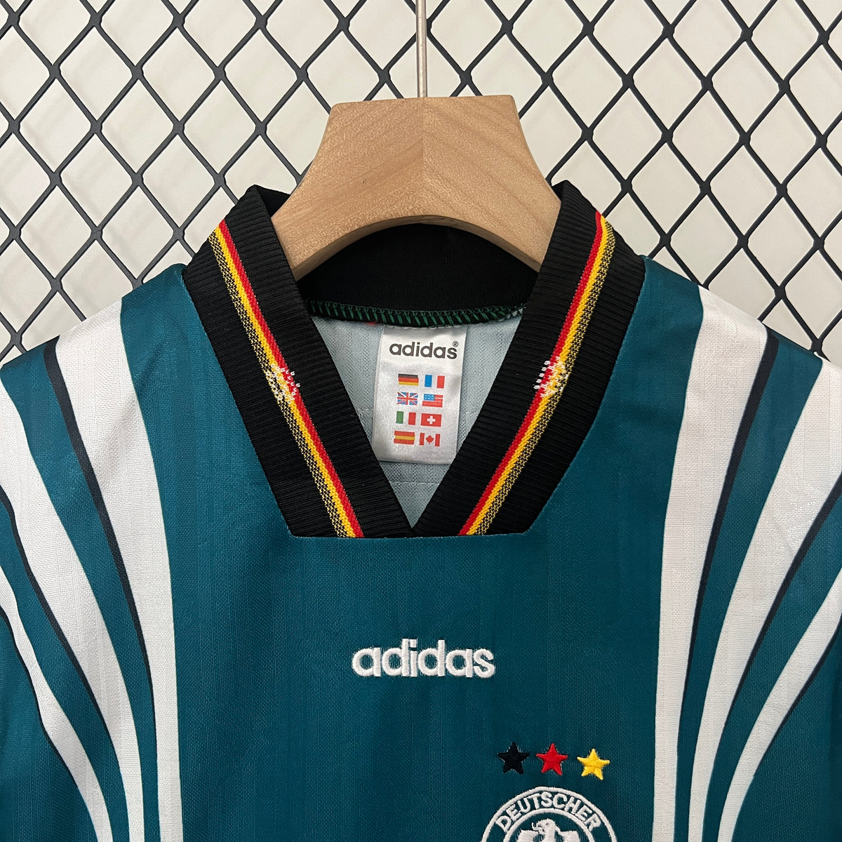 kids Germany 1996 home size: 16-28