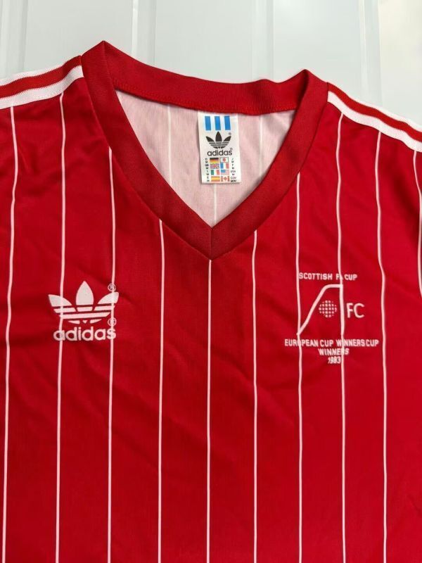 82-83 Aberdeen home retro jersey