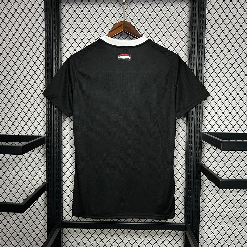 24-25 Manchester United black goalkeeper jersey