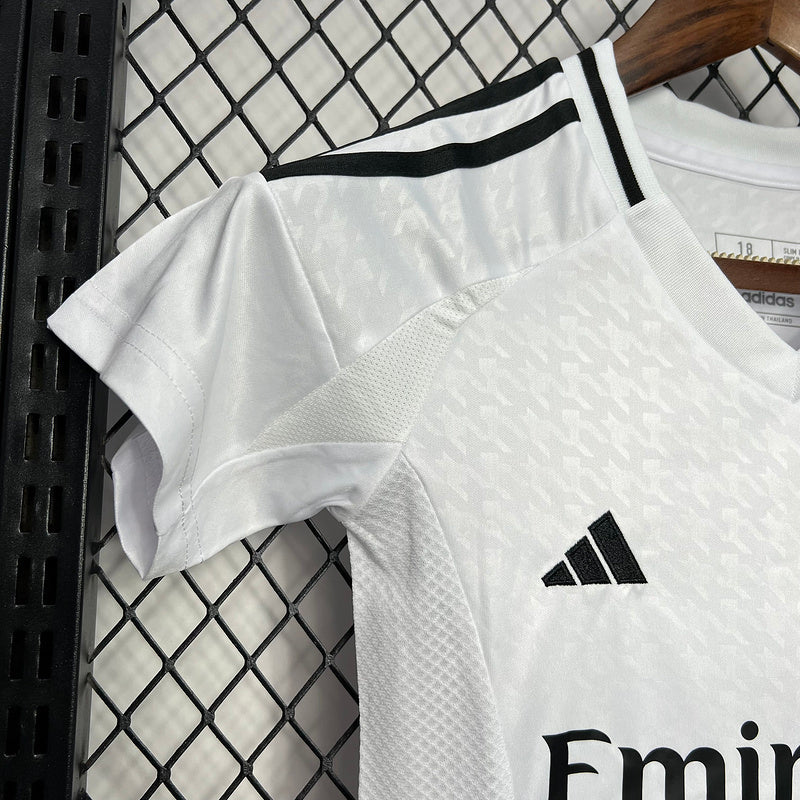 24-25 Real Madrid home kid kit