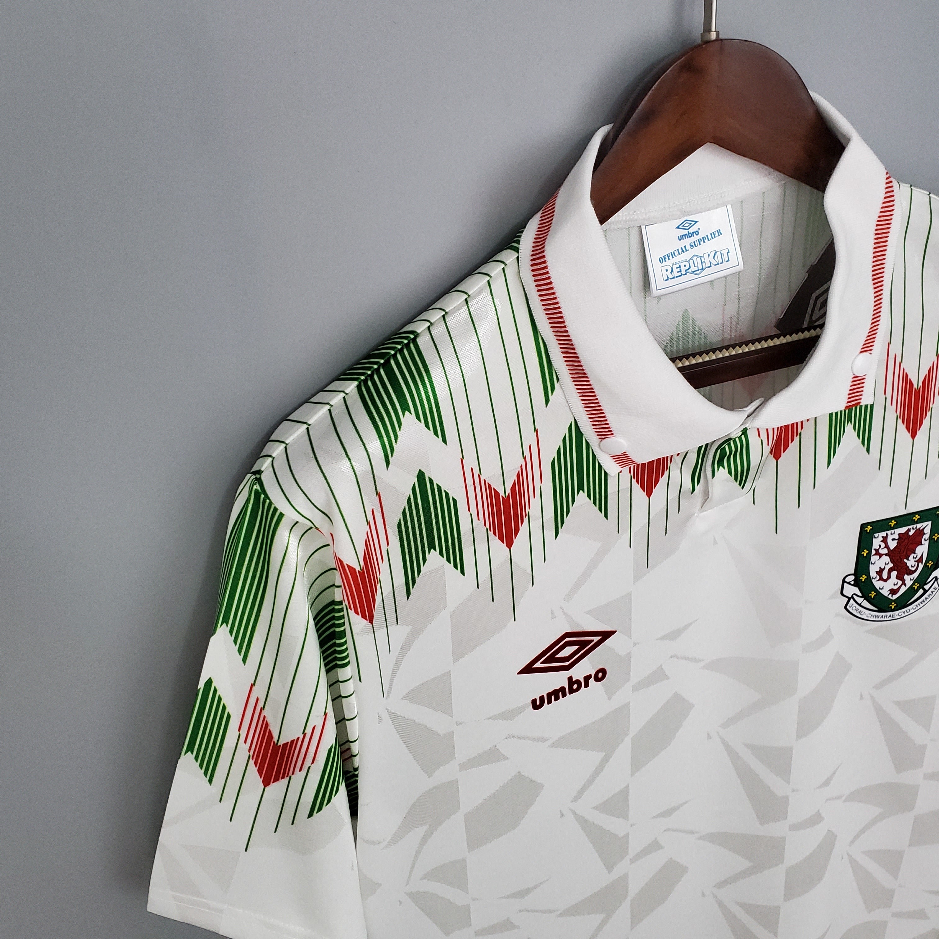 Retro Wales 90/92 away S-XXL