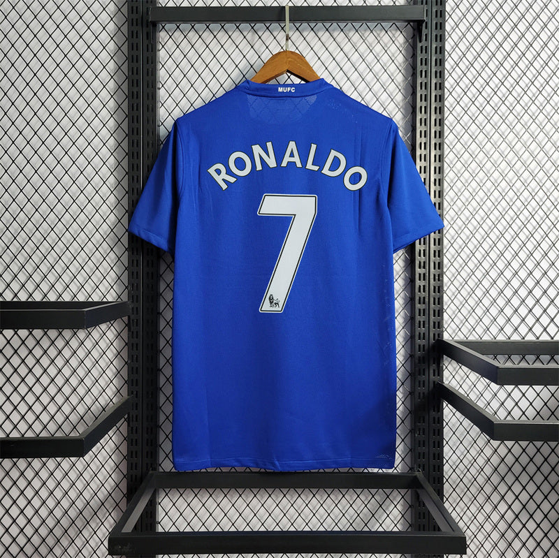 08-09 Manchester United away