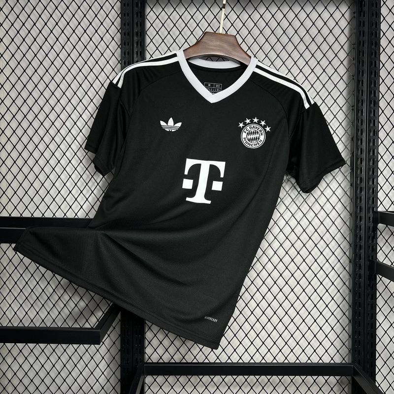 24-25 Bayern black goalkeeper jersey